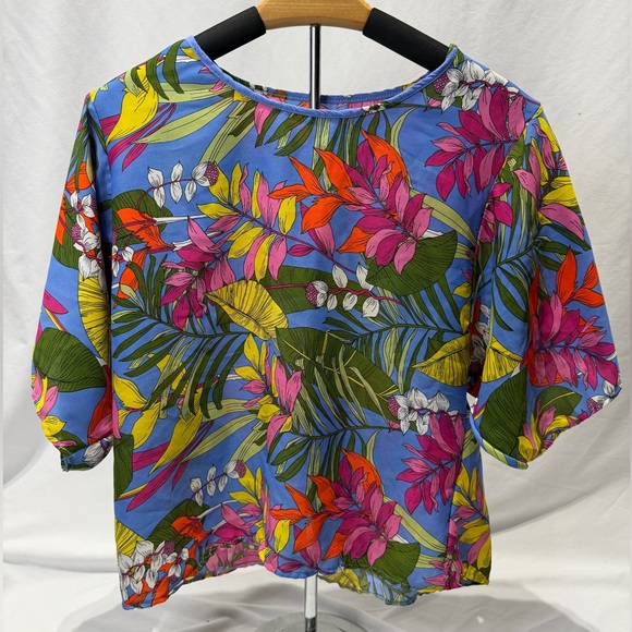 Tops - 2/$15 Floral Blue Women's sheer blouse beach Top